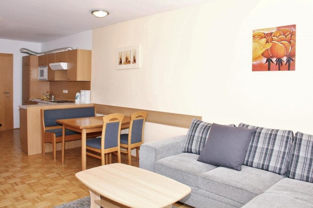 Appartementhaus Ckpk Sonnenalpe Nassfeld Δωμάτιο φωτογραφία